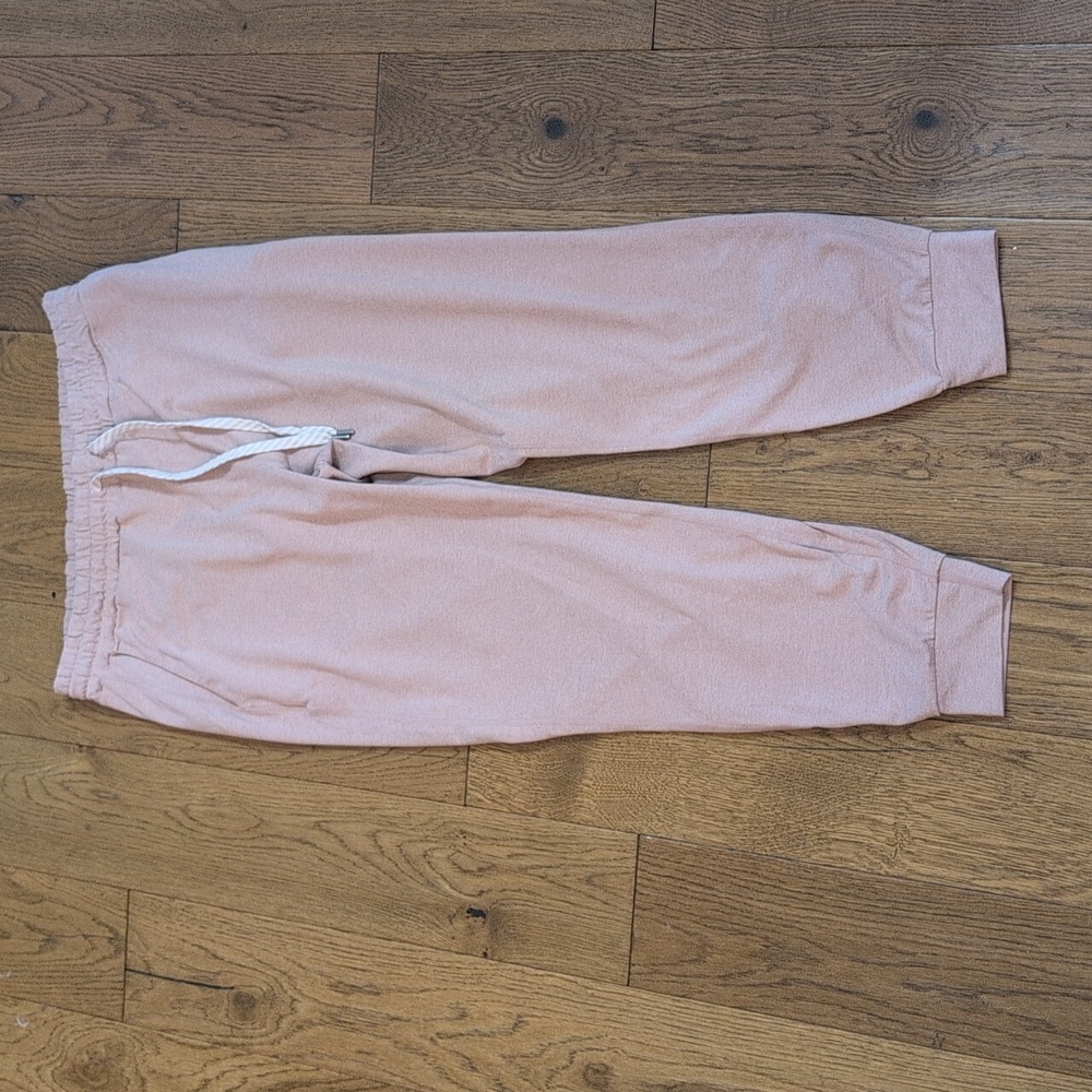 Vuori Pink Performanance Joggers Women's Sz. M